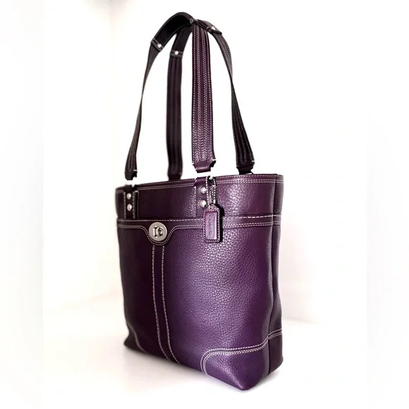 Vintage Coach Hamptons Turnlock Tote F13959 Plum Pebbled Leather - Picture 4 of 13